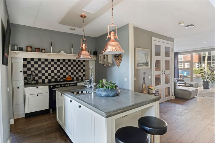 Foto 6 van Parnassia 23