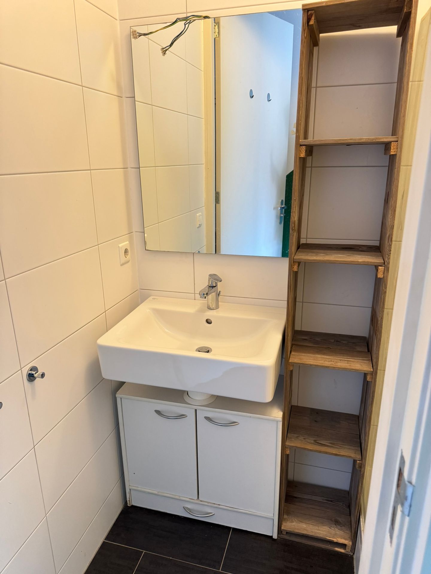 Photo 20 of Karrengas 44-F