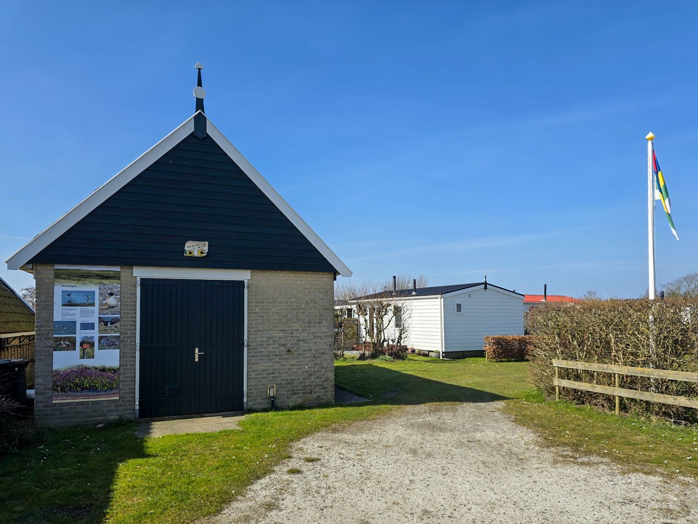 Photo 19 of Lies 13-B