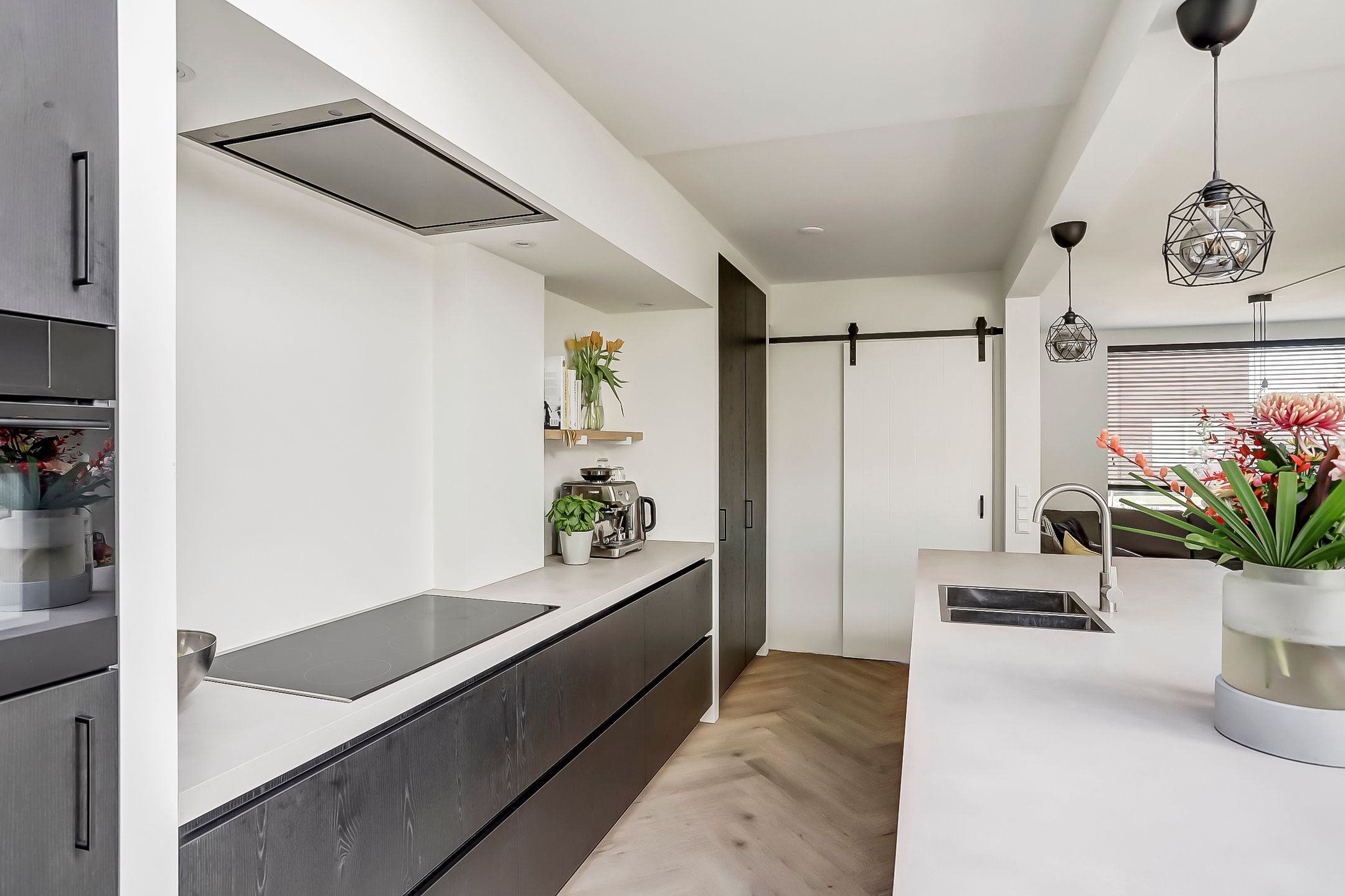 Photo 21 of Burgemeester de Grauwstraat 44