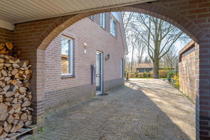 Foto 8 van Brammertstraat 16-D