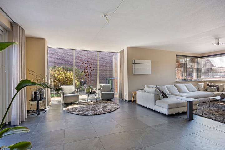 Foto 2 van Holzik Es 3