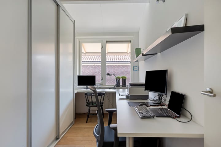 Foto 23 van Holzik Es 3