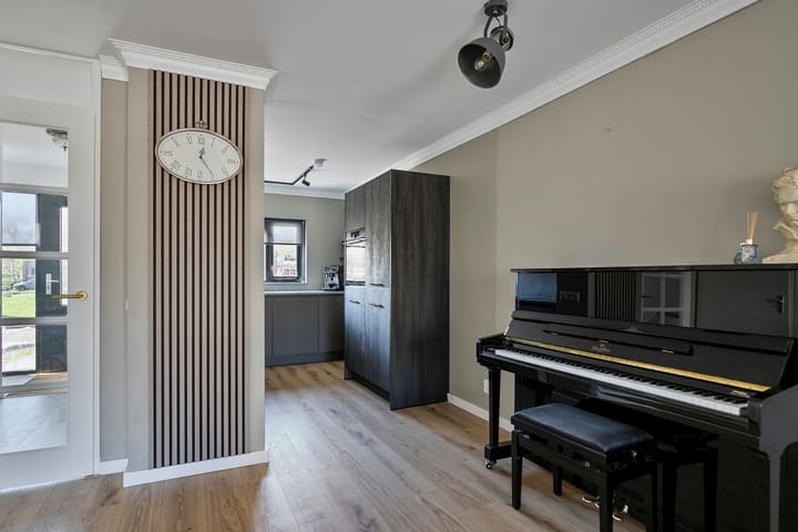 Foto 8 van Meranti 181