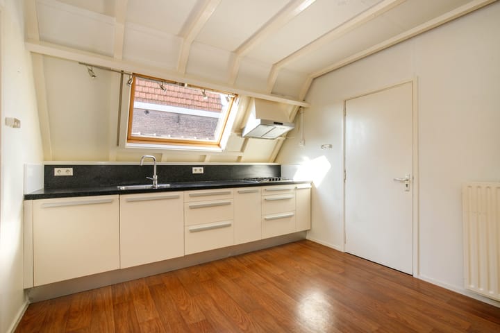 Foto 13 van Haven 72-C