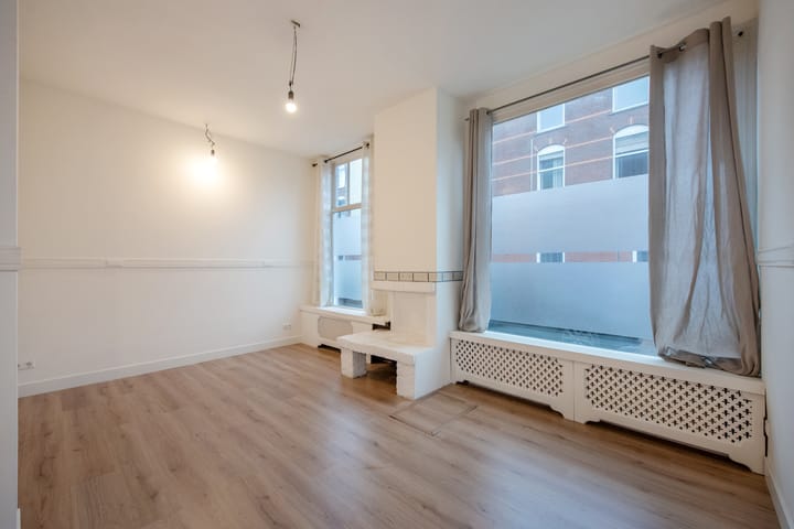 Foto 11 van Ampèrestraat 122