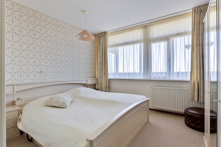 Foto 13 van Peter van Anrooylaan 314