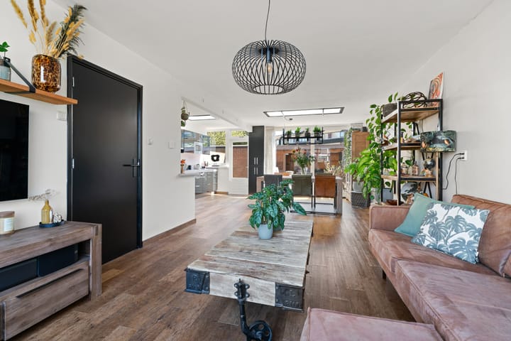 Foto 8 van Mezenlaan 42