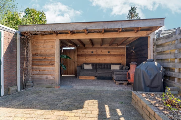 Foto 31 van Mezenlaan 42