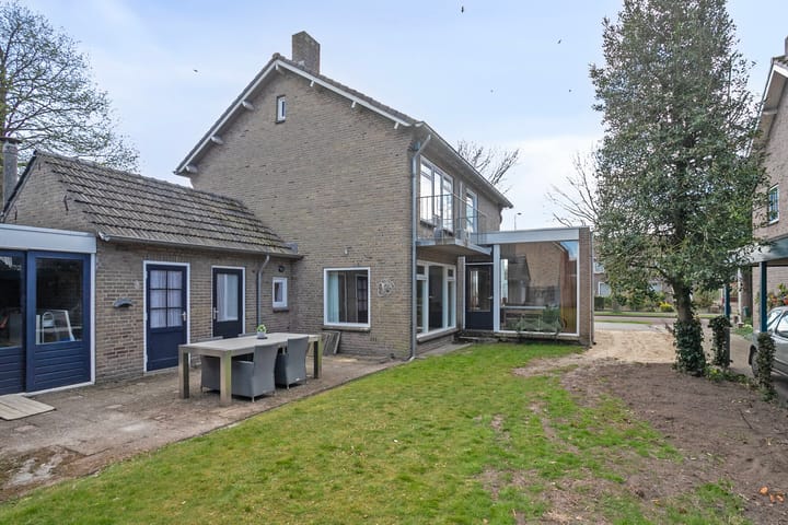 Foto 4 van Franckstraat 1