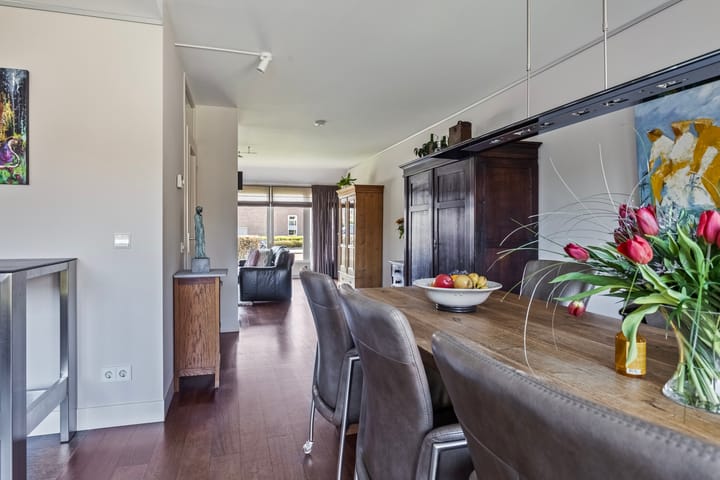 Foto 15 van Baronielaan 79