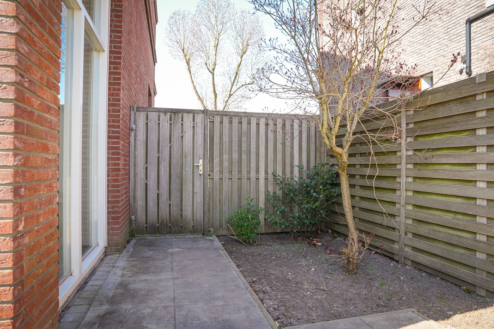 Foto 18 van Van der Duijn van Maasdamweg 562