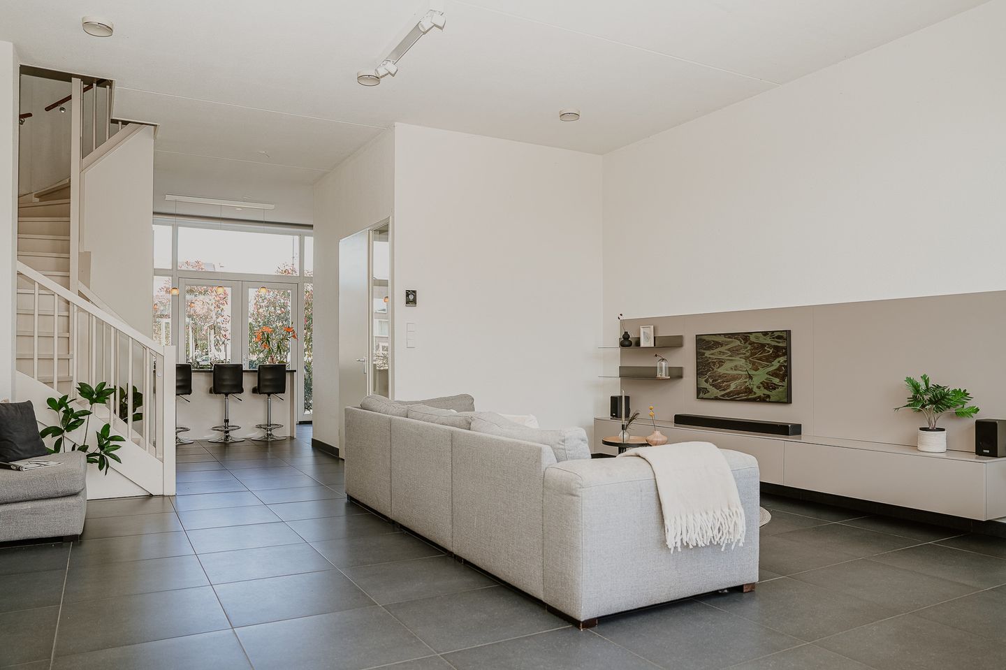 Foto 19 van Van der Duijn van Maasdamweg 562