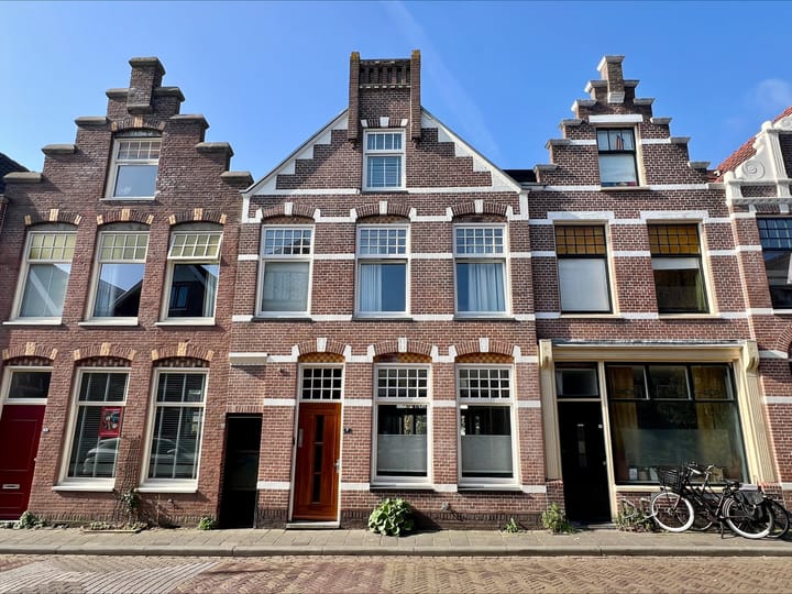 Foto 1 van Spoorstraat 81