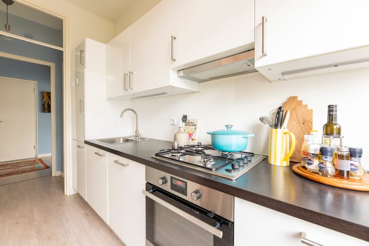 Photo 15 of Van Beuningenstraat 1-01