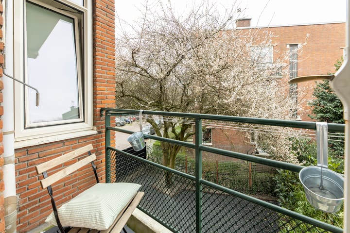 Photo 20 of Van Beuningenstraat 1-01