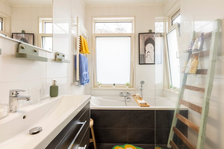 Photo 21 of Van Beuningenstraat 1-01