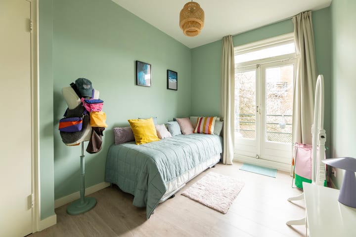 Photo 24 of Van Beuningenstraat 1-01