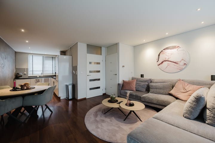 Photo 14 of Plevier 8