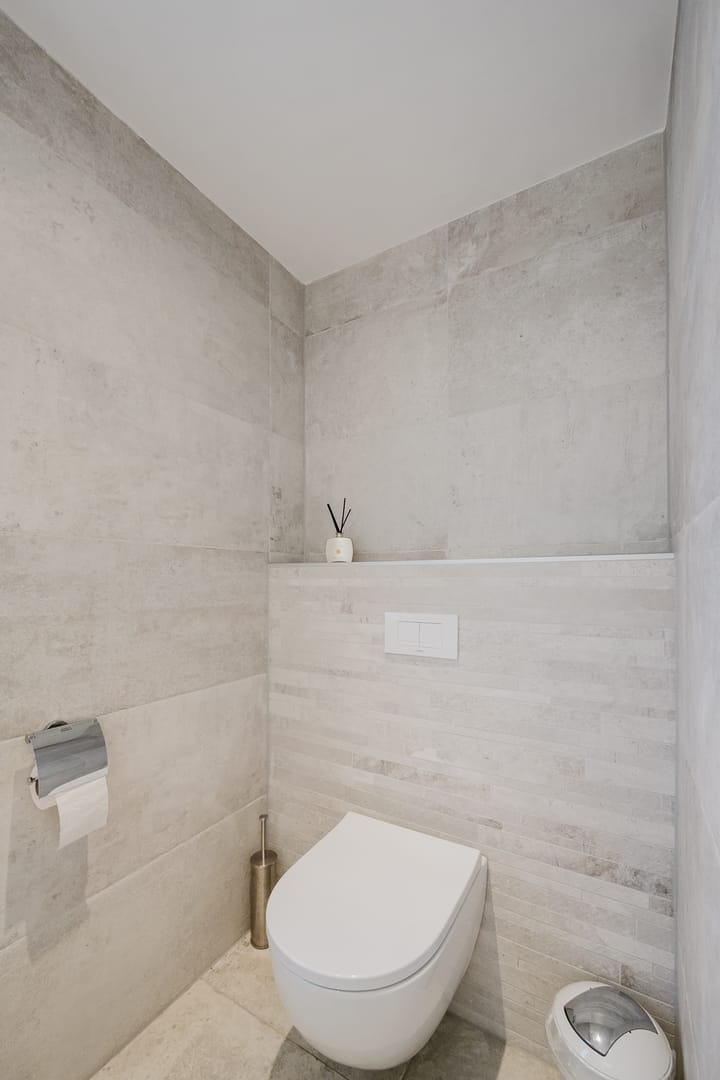 Photo 27 of Plevier 8