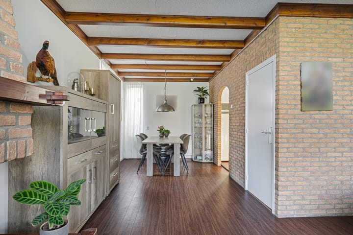 Foto 9 van Parallelweg 2