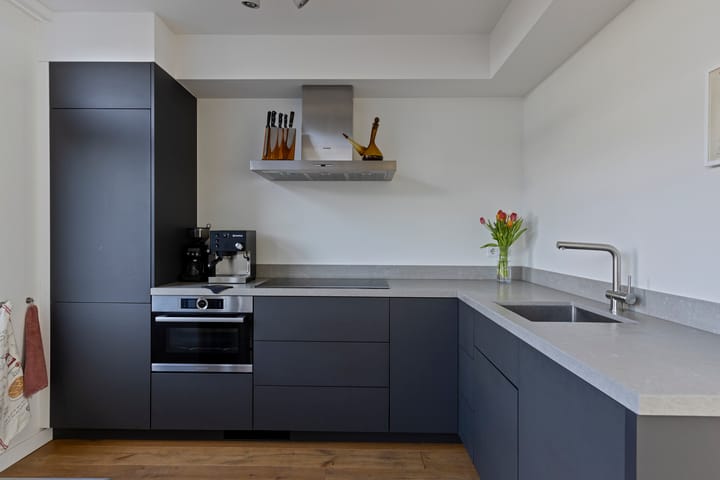 Foto 3 van Warmoeziershof 51