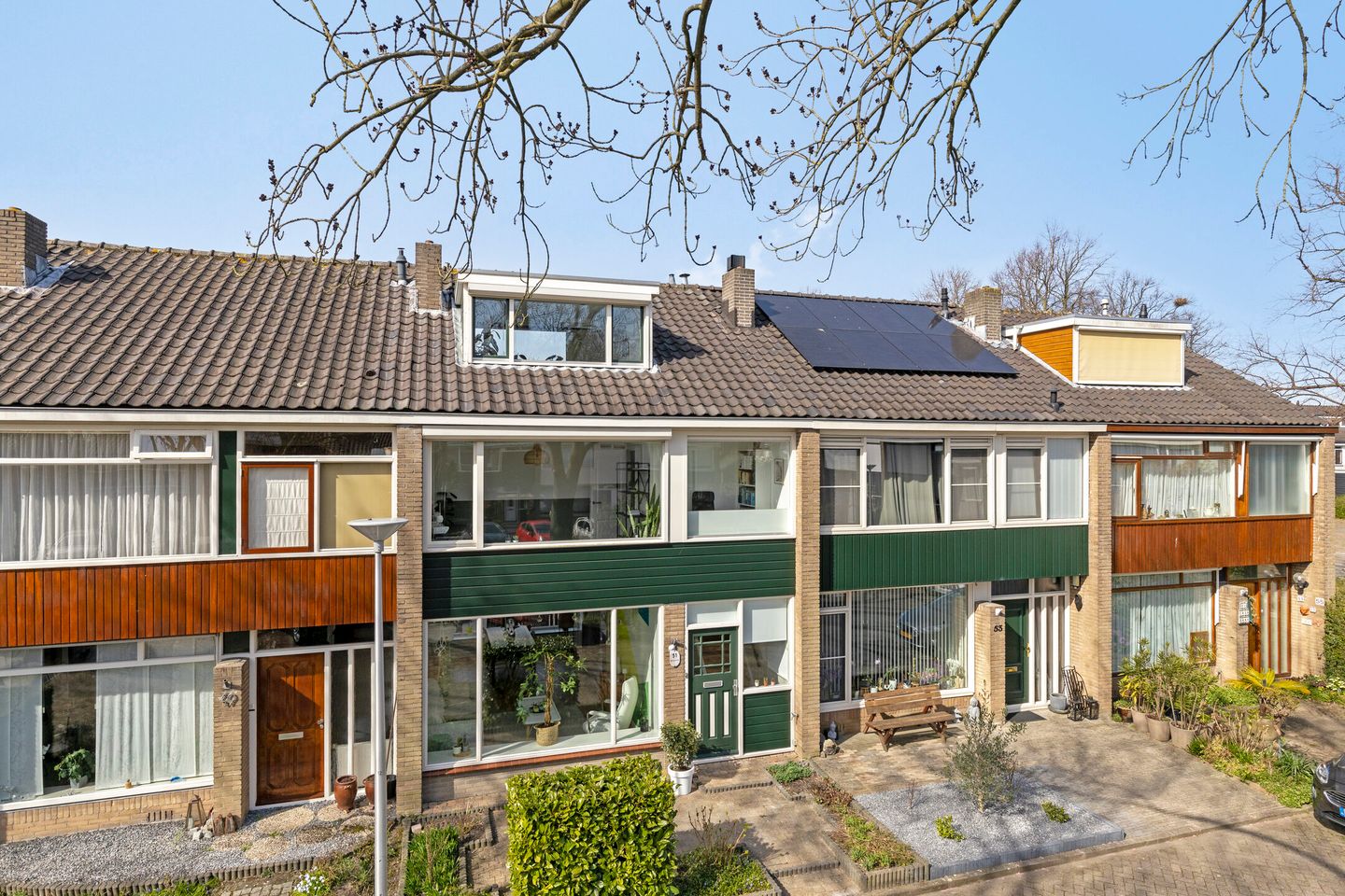 Foto 5 van Warmoeziershof 51