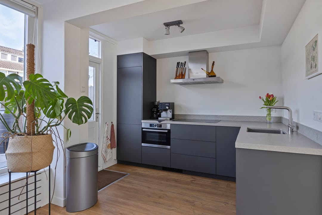 Foto 11 van Warmoeziershof 51