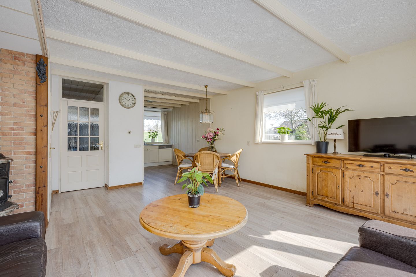 Foto 10 van Esdoornlaan 19