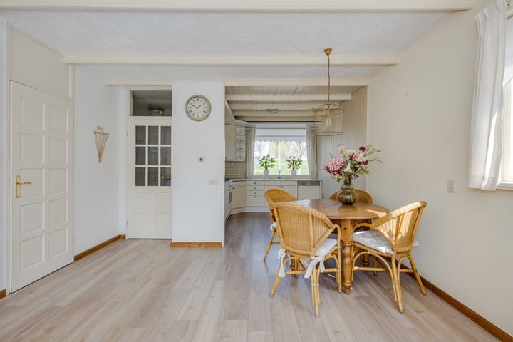 Foto 11 van Esdoornlaan 19