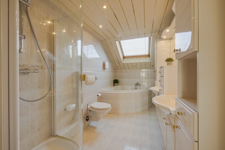 Foto 23 van Esdoornlaan 19