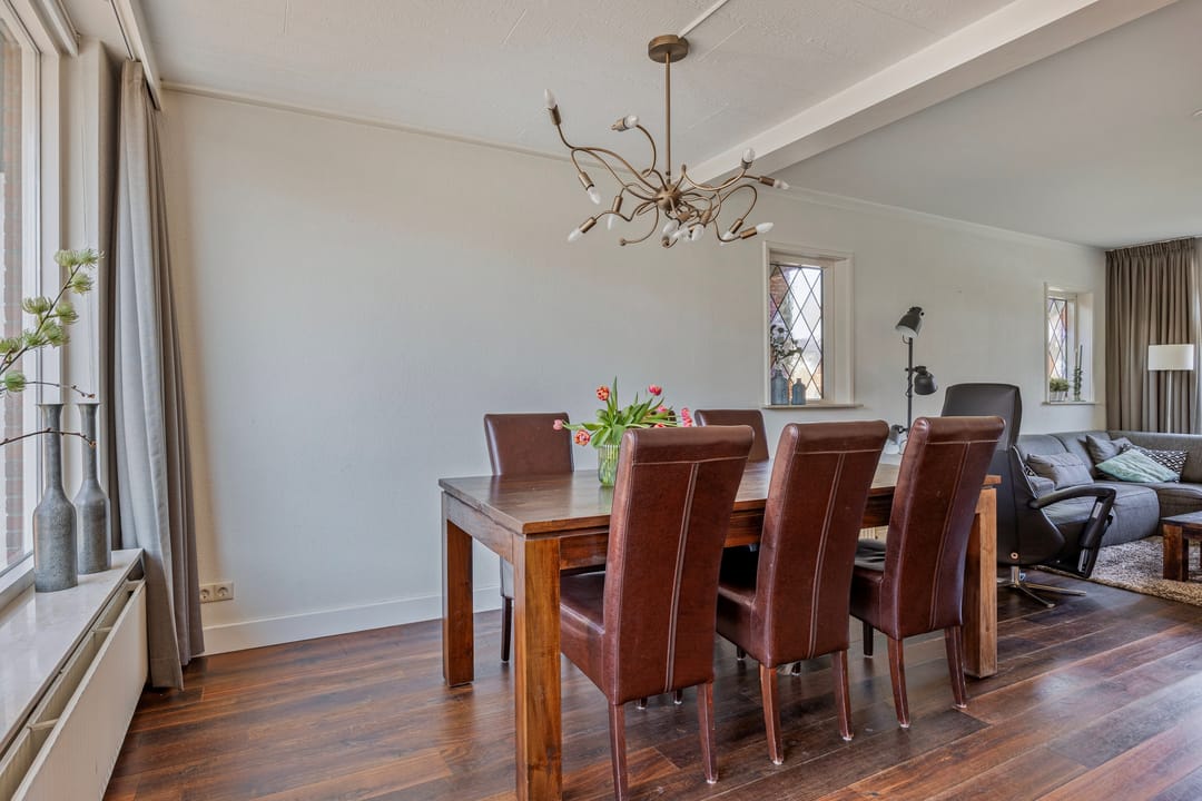 Photo 8 of Nassaustraat 19