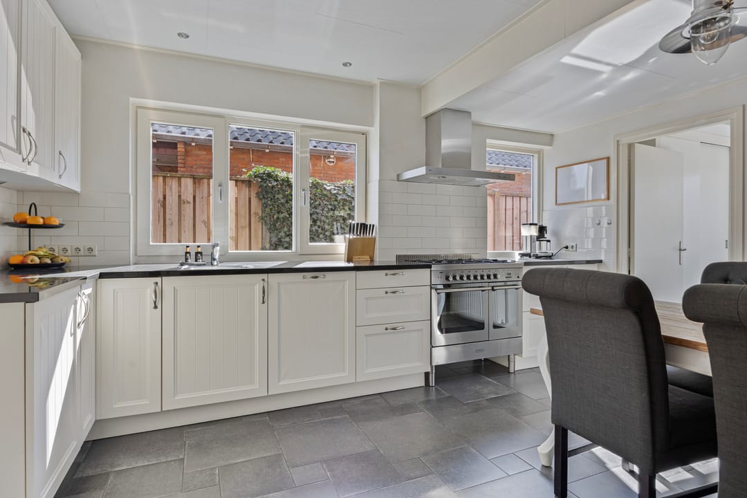 Photo 13 of Nassaustraat 19