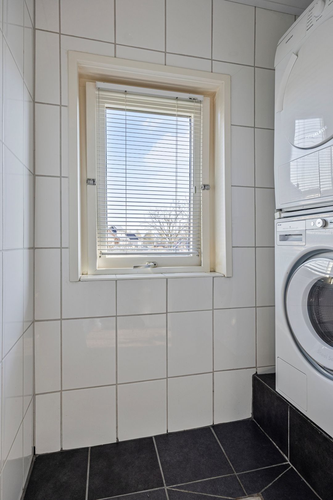 Photo 28 of Nassaustraat 19