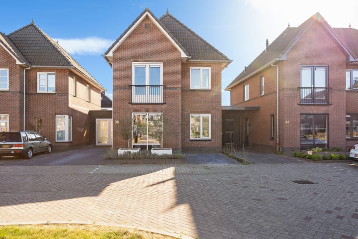 Foto 2 van Rozentuin 35