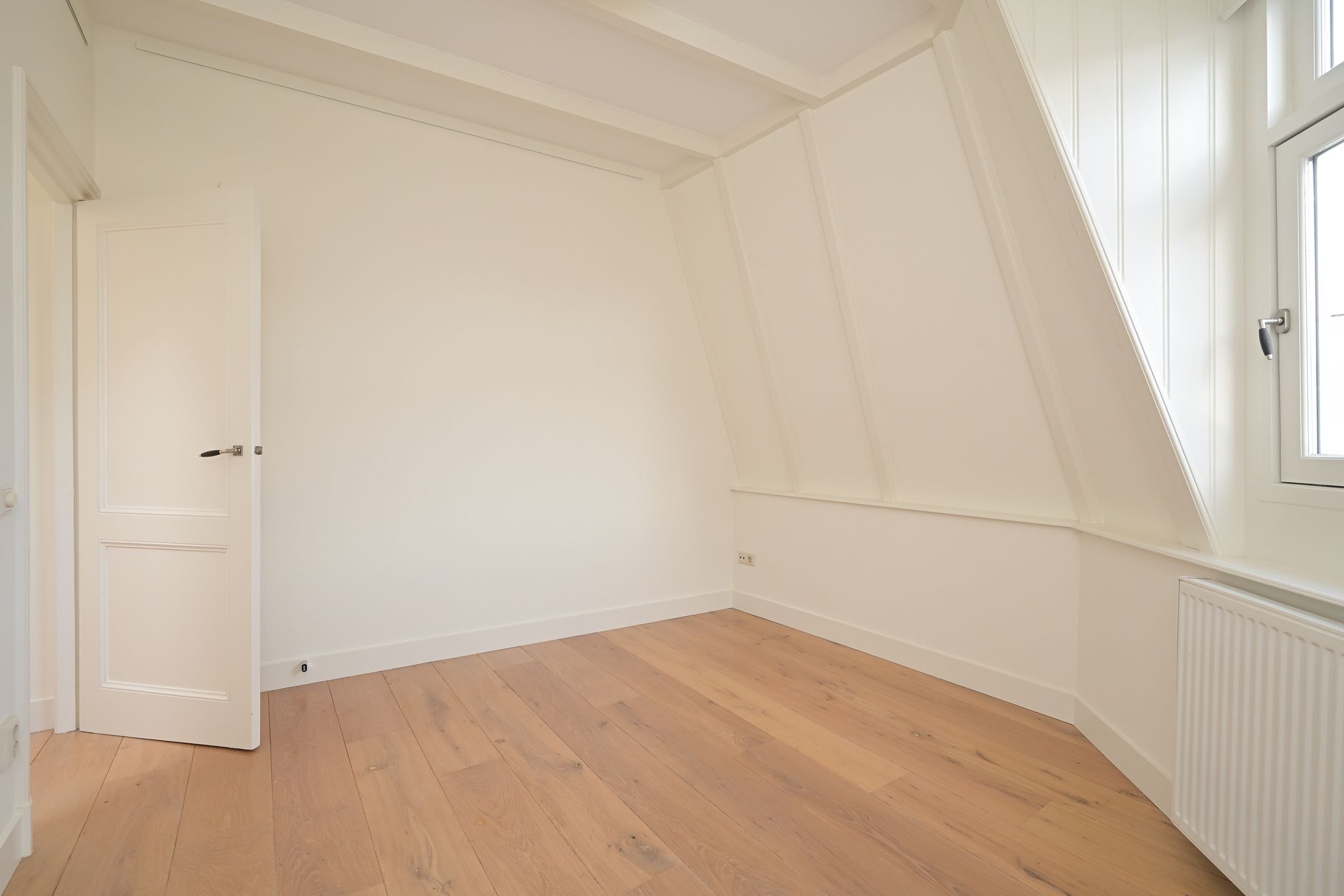 Photo 15 of Katwijkstraat 20