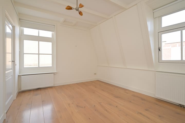 Photo 19 of Katwijkstraat 20