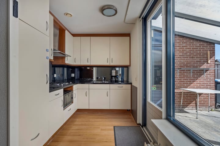 Foto 8 van Van Leeuwenhoeklaan 138