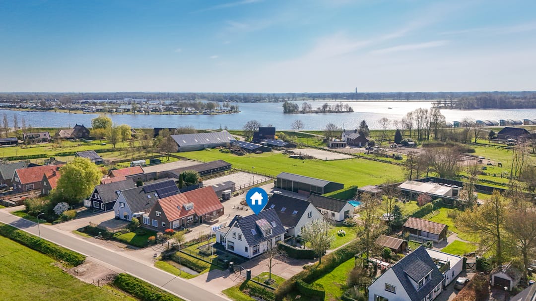 Photo 2 of Heerstraat 24