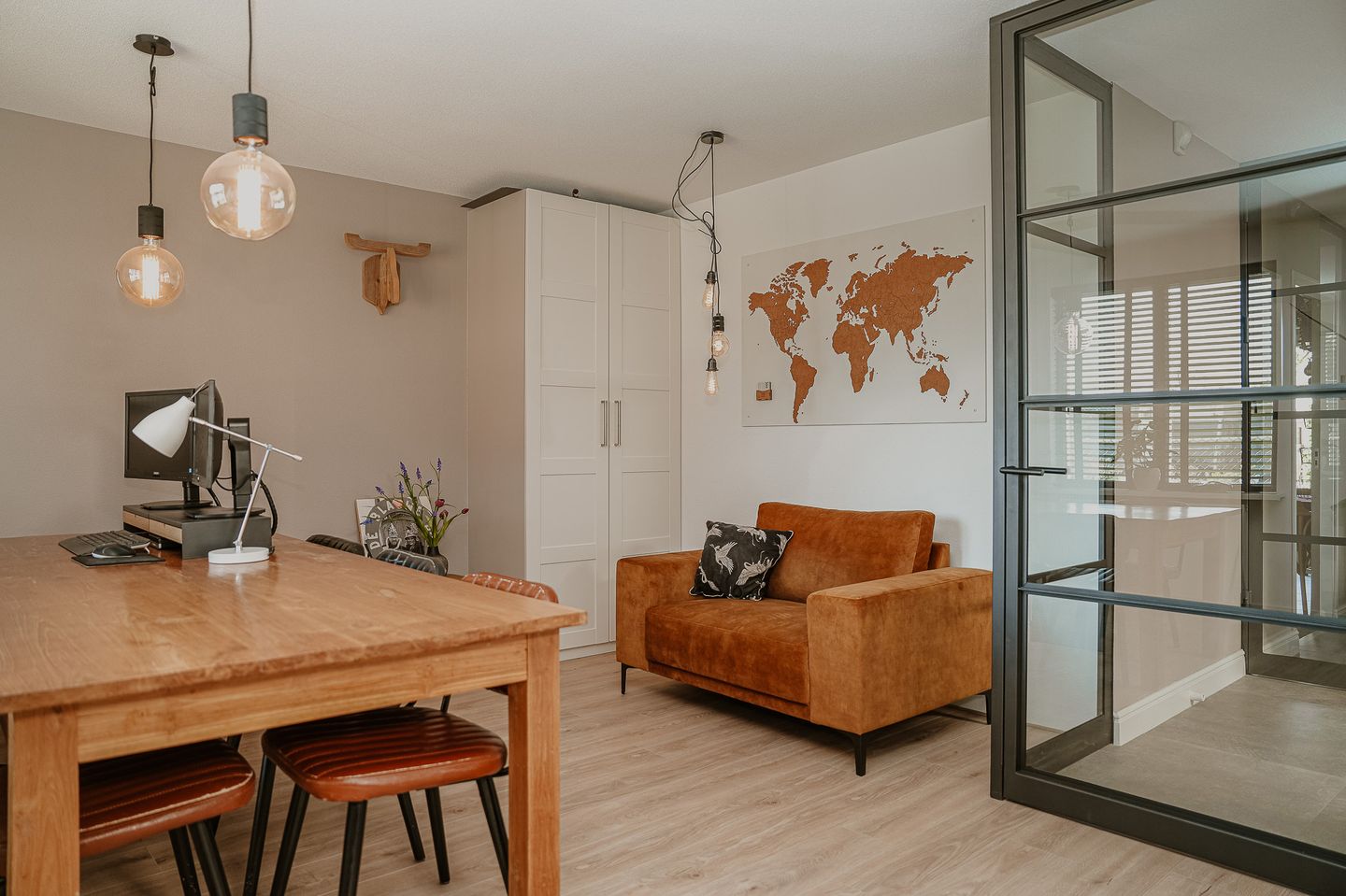 Photo 25 of Heerstraat 24