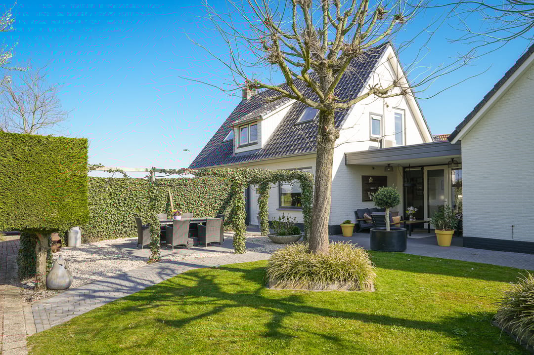 Photo 41 of Heerstraat 24