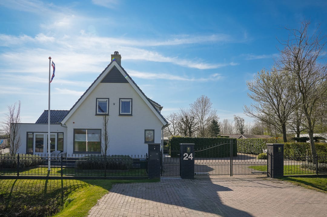 Photo 43 of Heerstraat 24