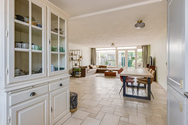 Foto 5 van Regenboog 10