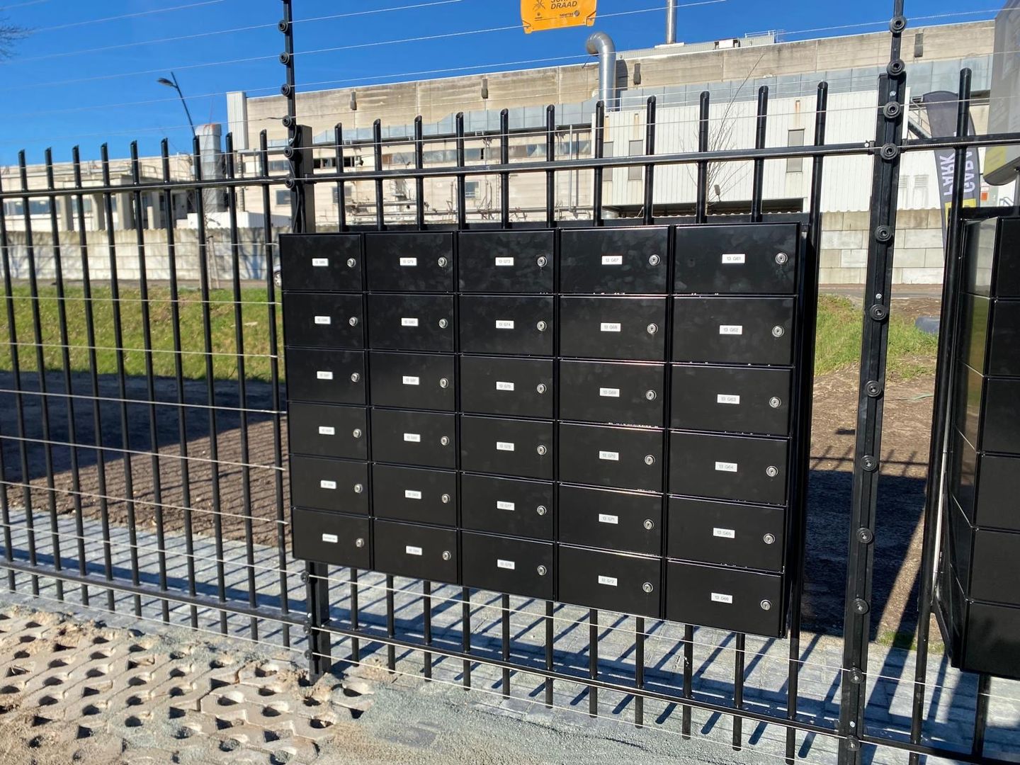 Foto 5 van Ambachtsweg 13-G83