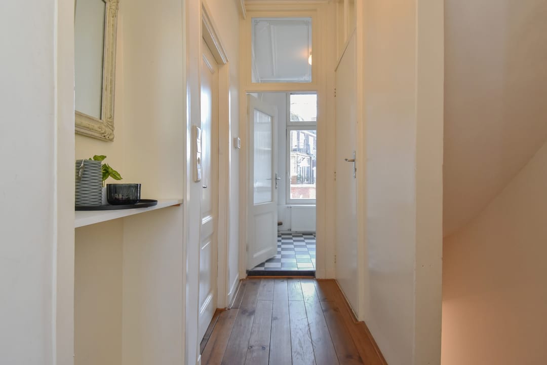 Foto 22 van Newtonstraat 303