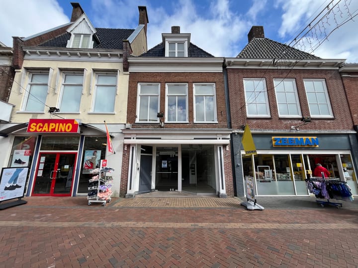 Grote Breedstraat 24