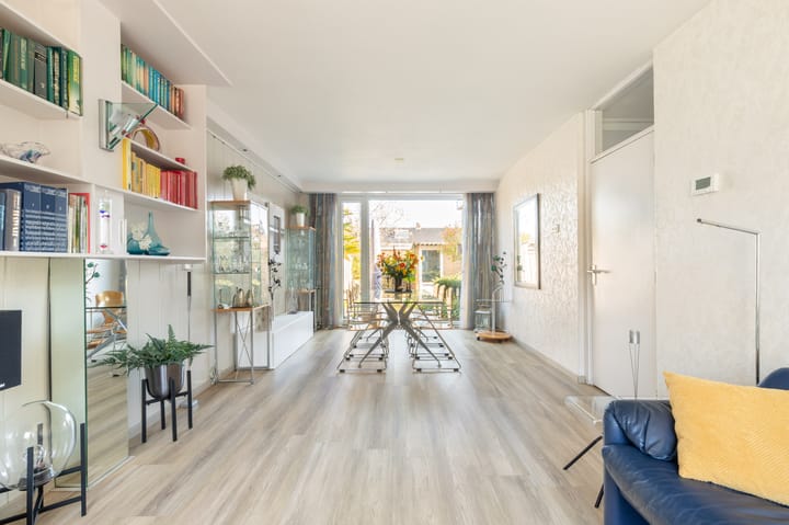 Foto 14 van Bachstraat 27