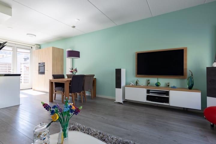 Foto 16 van Straat van Corsica 135