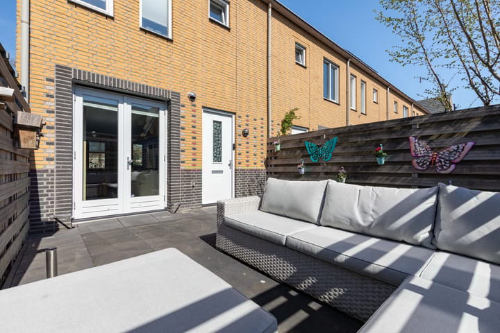 Foto 41 van Straat van Corsica 135