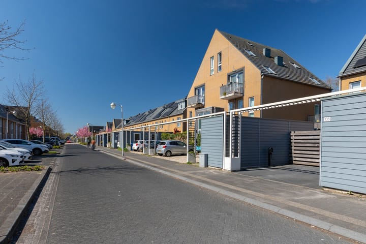 Foto 44 van Straat van Corsica 135